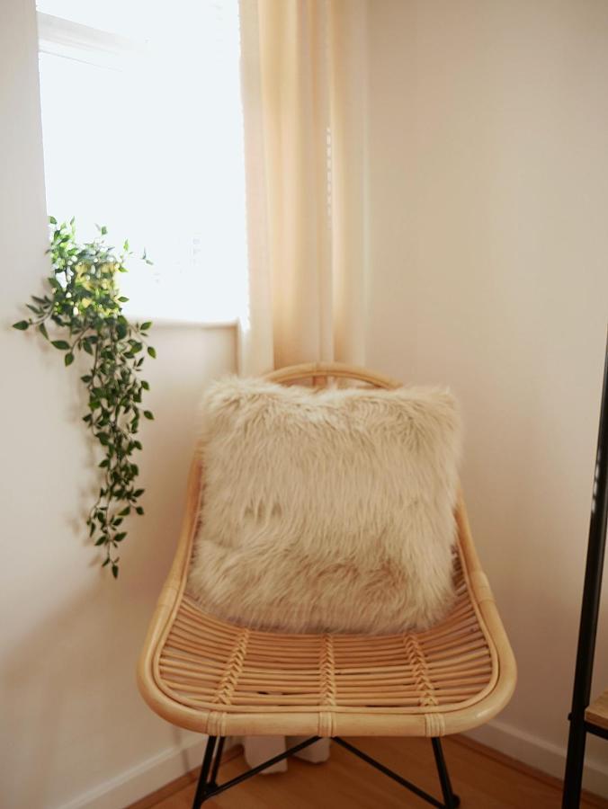 East London House Near Tube With Parking Villa Ngoại thất bức ảnh
