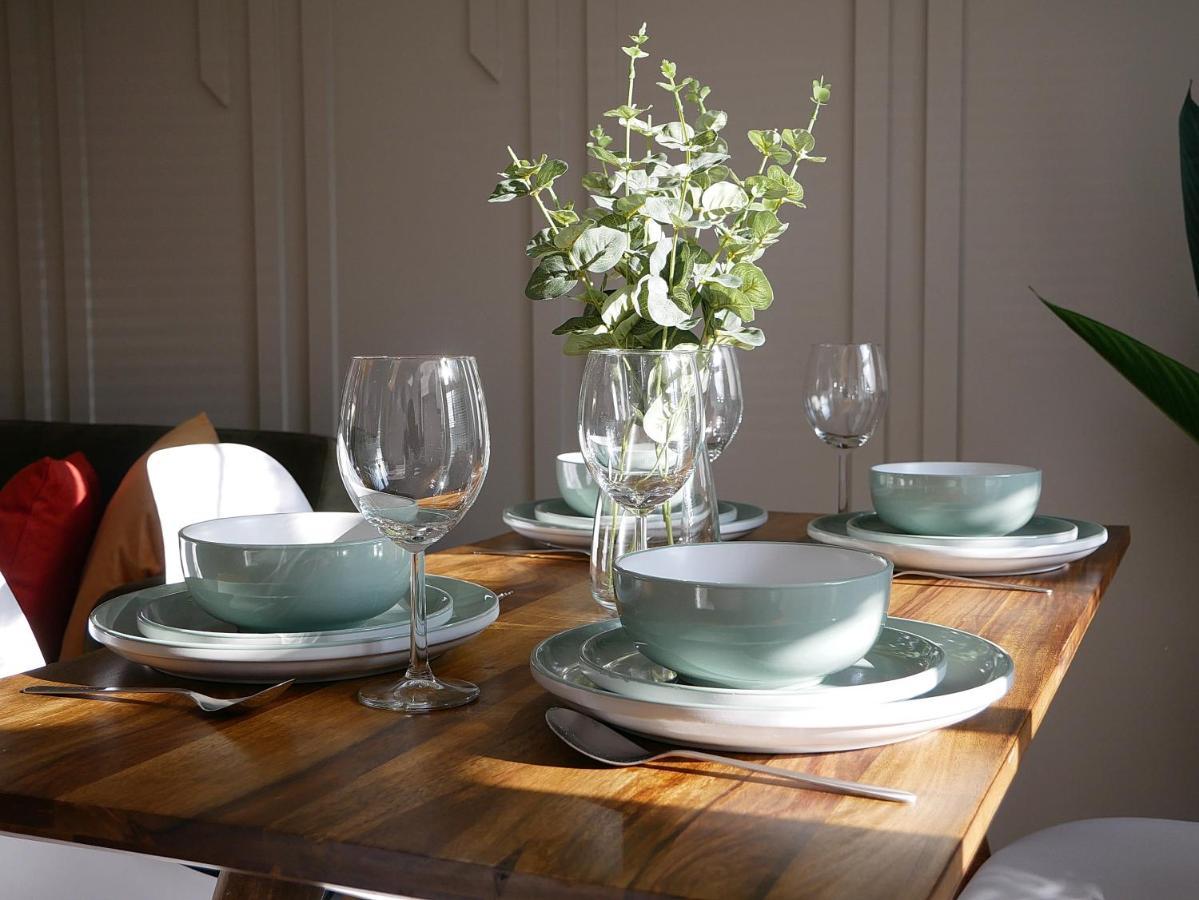 East London House Near Tube With Parking Villa Ngoại thất bức ảnh