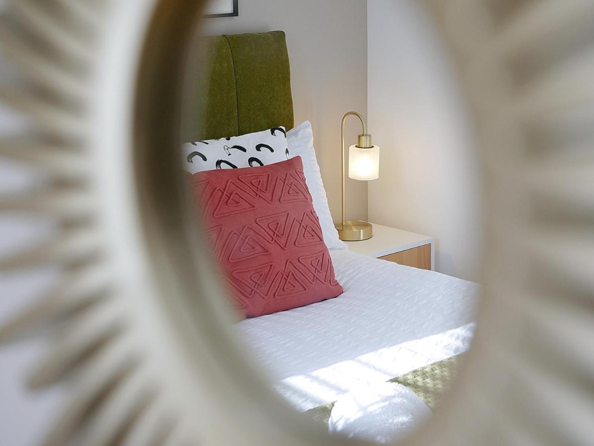 East London House Near Tube With Parking Villa Ngoại thất bức ảnh