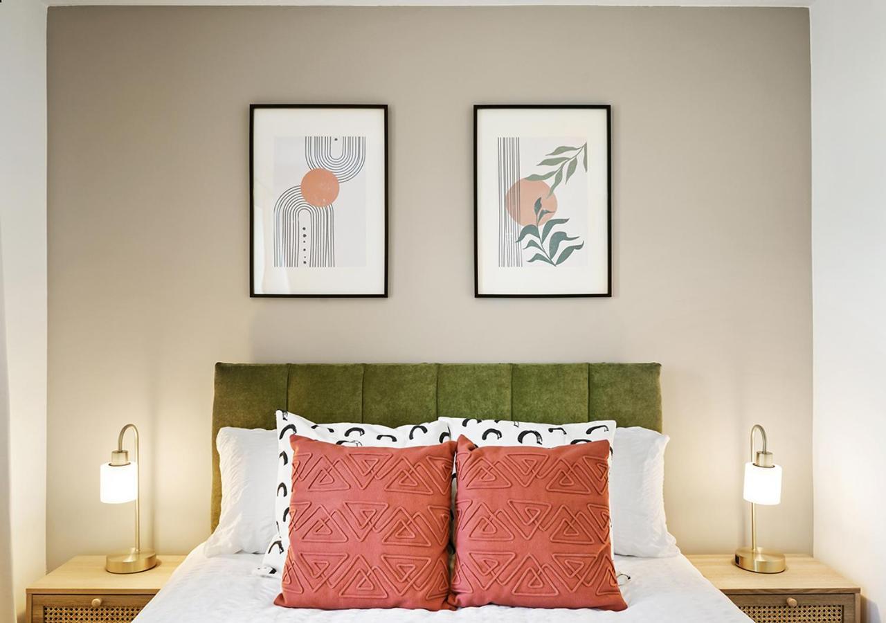 East London House Near Tube With Parking Villa Ngoại thất bức ảnh