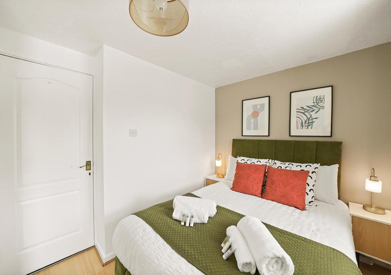East London House Near Tube With Parking Villa Ngoại thất bức ảnh